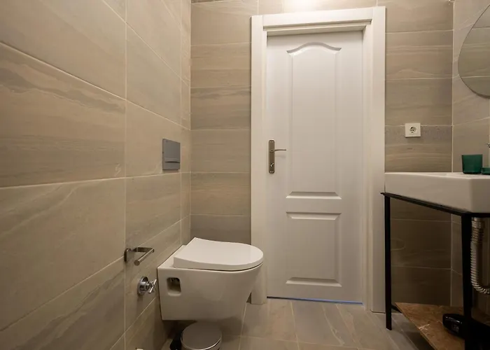 Nomado With Gym Hotel