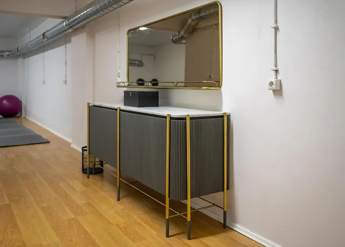 Nomado With Gym Hotel